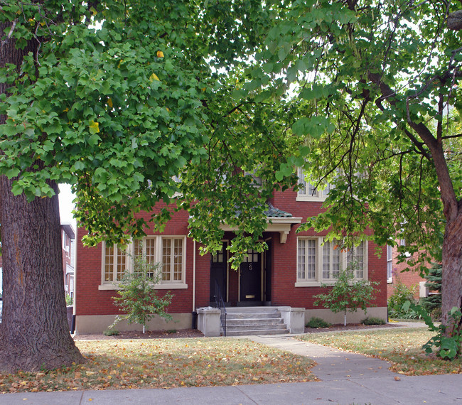 3613-3615 Decoursey Ave in Latonia, KY - Foto de edificio - Building Photo