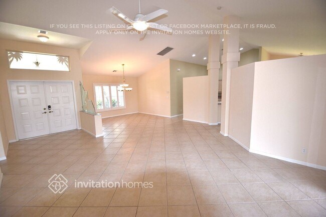 6863 Blue Bay Cir in Greenacres, FL - Building Photo - Building Photo