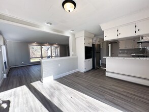 157 Hallowell Rd in Augusta, ME - Building Photo - Building Photo