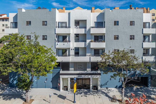 City Villas Apartments in San Diego, CA - Building Photo - Building Photo