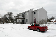 7-13 Farnum St in Blackstone, MA - Foto de edificio - Building Photo