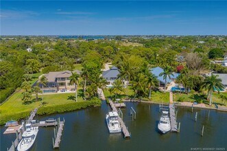 3564 SE Old St Lucie Blvd in Stuart, FL - Building Photo - Building Photo