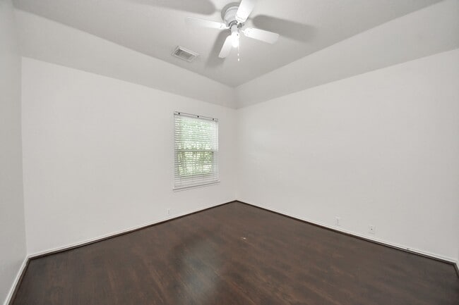 property at 20510 Pioneer Bend Ct