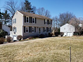 51 Macdonald Dr in Nashua, NH - Building Photo