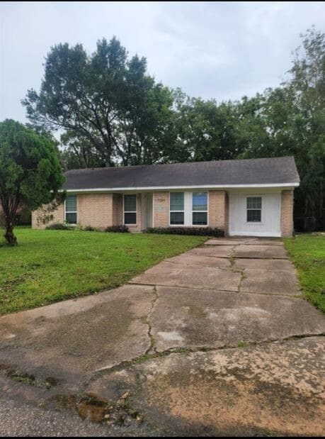 property at 5530 Elm Spring Dr