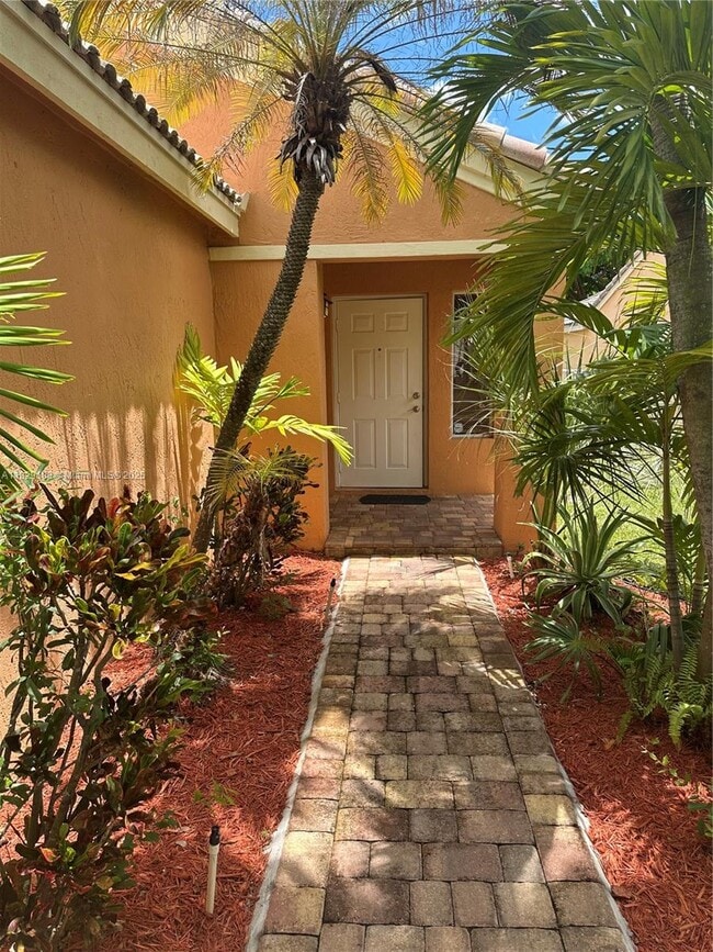 property at 4025 Pine Ridge Ln