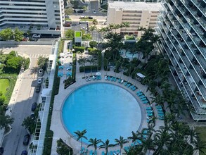 650 NE 32nd St, Unit 2607 in Miami, FL - Building Photo - Building Photo