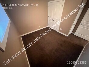 145 McIntyre St N in Regina, SK - Building Photo - Building Photo