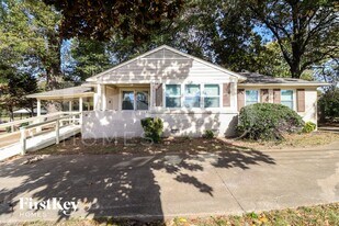 1094 E Shelby Dr in Memphis, TN - Building Photo