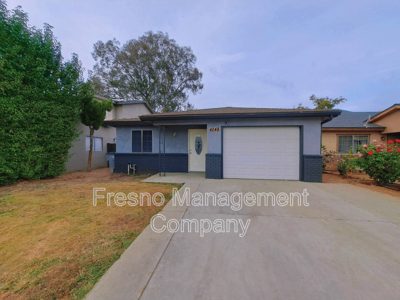 4248 W Princeton Ave in Fresno, CA - Foto de edificio