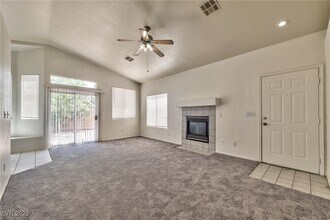 2559 W Richmar Ave in Las Vegas, NV - Building Photo - Building Photo