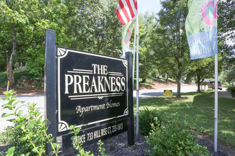 Preakness Apartments in Lexington, KY - Foto de edificio - Building Photo
