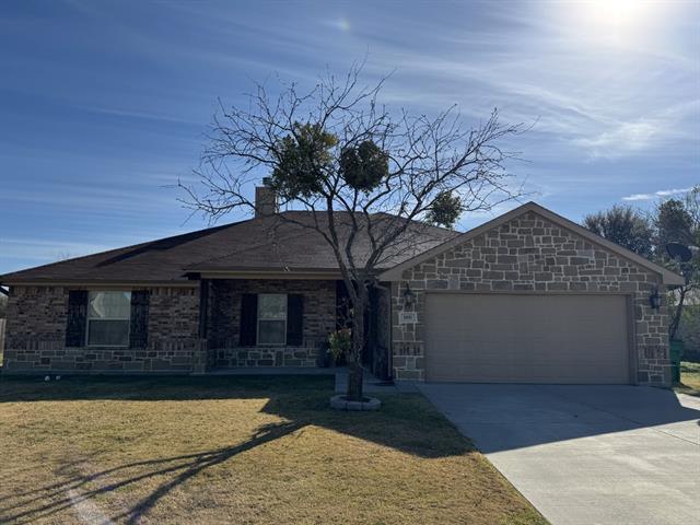 1410 Sundance Rd in Stephenville, TX - Building Photo