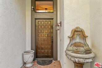 1561 Palisades Dr in Los Angeles, CA - Building Photo - Building Photo