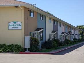 Garden Villa Apartments in San Lorenzo, CA - Building Photo - Building Photo