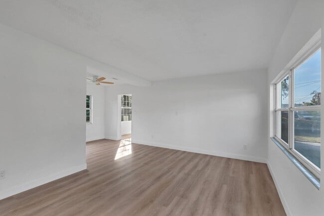 833 Pinedale Ave in Orlando, FL - Building Photo - Building Photo