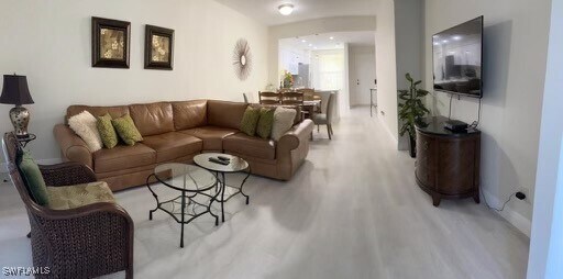 property at 6920 Huntington Lakes Cir