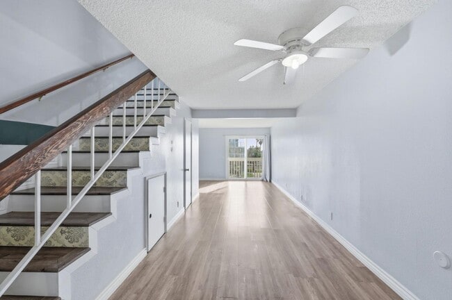 267 S Ventura Rd in Port Hueneme, CA - Building Photo - Building Photo