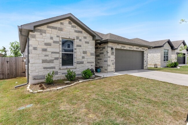 2124 Blackhawk Lp in Belton, TX - Building Photo - Building Photo