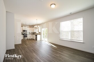 6410 Beaver Pond Ct, Unit 1 in Winston-Salem, NC - Foto de edificio - Building Photo