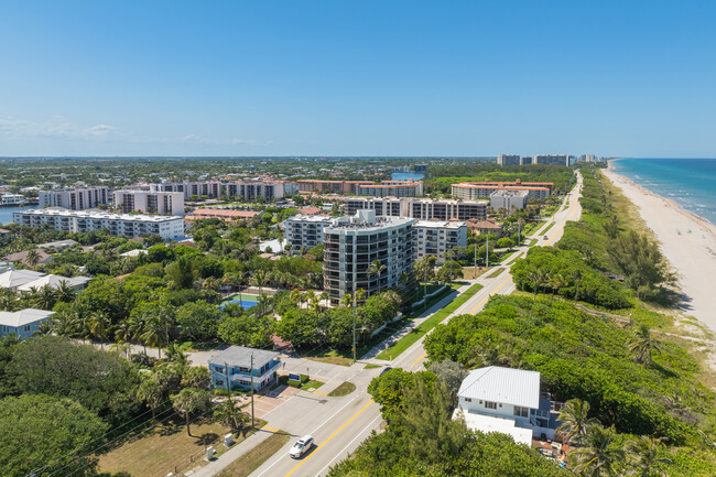 The Ocean Club in Boca Raton, FL - Building Photo - Building Photo