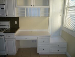 261 Parke St in Pasadena, CA - Building Photo - Building Photo