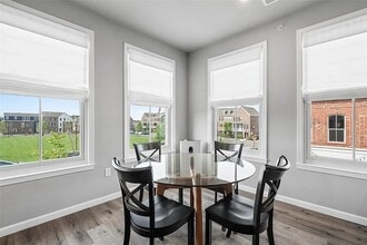 303 Tillary Ln, Unit 201 in Cranberry Township, PA - Building Photo - Building Photo