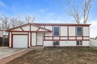 2559 Faulkner Dr in Colorado Springs, CO - Building Photo