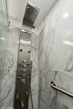1355 N Sandburg Ter, Unit 1402D in Chicago, IL - Building Photo - Building Photo