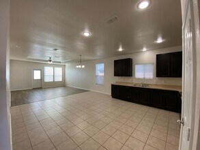 5821 Mirror Ridge Dr in Fort Worth, TX - Building Photo - Building Photo