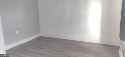 4951 W Thompson St in Philadelphia, PA - Building Photo - Building Photo