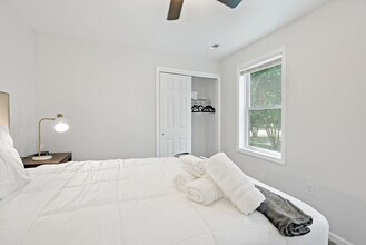 6532 Summerton Way in Springfield, VA - Building Photo - Building Photo