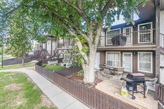 9291 172nd St NW in Edmonton, AB - Building Photo - Building Photo