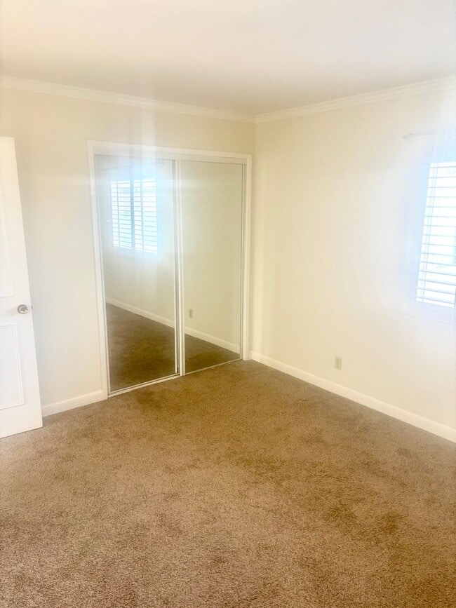 444 Richmond Dr in Millbrae, CA - Building Photo - Building Photo