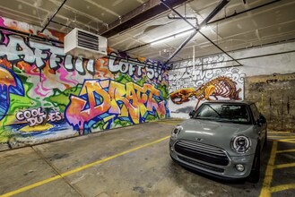 Graffiti Lofts in Philadelphia, PA - Foto de edificio - Building Photo