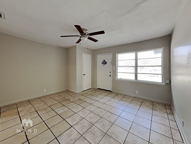 4821 Edith St in Corpus Christi, TX - Building Photo - Building Photo