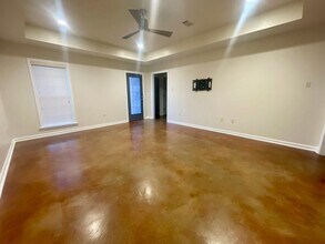 63 01 E Main St in Greenbrier, AR - Building Photo - Building Photo