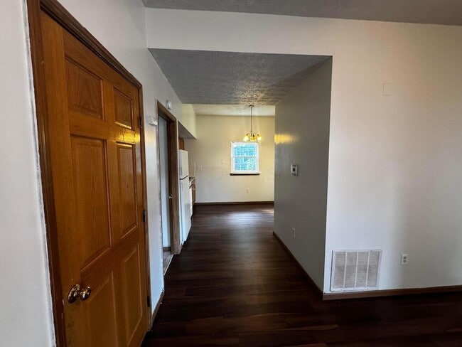 406 Washington Ave, Unit A in Lancaster, OH - Building Photo - Building Photo