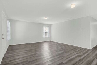 5950 Lady Ln in San Antonio, TX - Building Photo - Building Photo