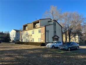 418 5th Ave S in St. Cloud, MN - Foto de edificio - Building Photo