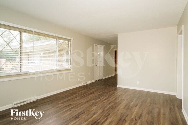7943 Singleton St in Indianapolis, IN - Building Photo - Building Photo