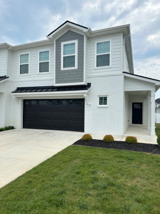 4321 Spyglass Dr in Murfreesboro, TN - Foto de edificio