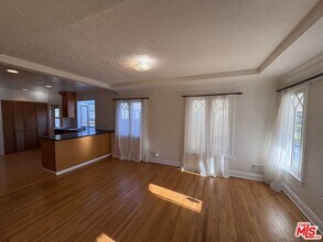 2038 Malcolm Ave in Los Angeles, CA - Building Photo - Building Photo