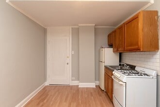 3835 N Fremont St, Unit A04C in Chicago, IL - Foto de edificio - Building Photo
