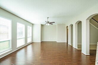 4258 Wells Mark Dr in Humble, TX - Building Photo - Building Photo