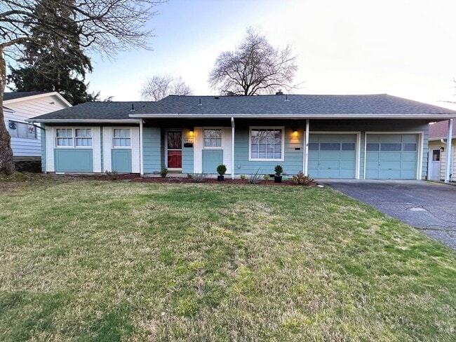 property at 12820 SW Glenhaven St