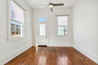 2002 S Liberty St in New Orleans, LA - Building Photo - Building Photo