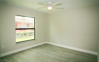 8445 Coral Dr in Ft. Myers, FL - Building Photo - Building Photo