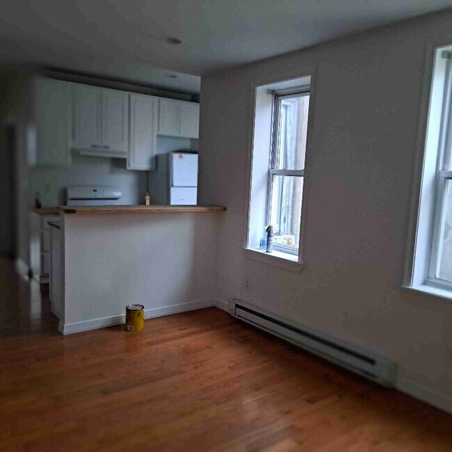 411 McKean St, Unit 2 in Philadelphia, PA - Building Photo - Building Photo