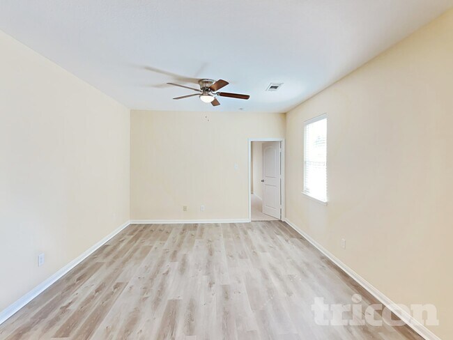 2055 Sweet Lilac Dr in Houston, TX - Foto de edificio - Building Photo